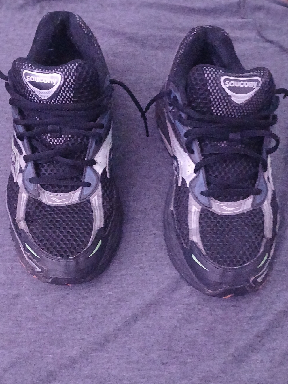 Saucony Omni 9 Mens Size 10.5 Black, Multicolor Sneakers